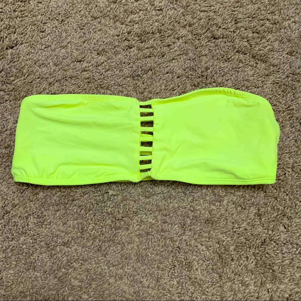 Swim top bandeau